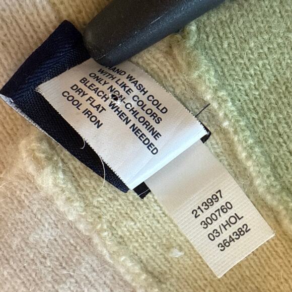 Vintage Gap Y2K Lambswool Rainbow Striped Scarf Winter Pride Multicolor Shawl - Picture 4 of 7